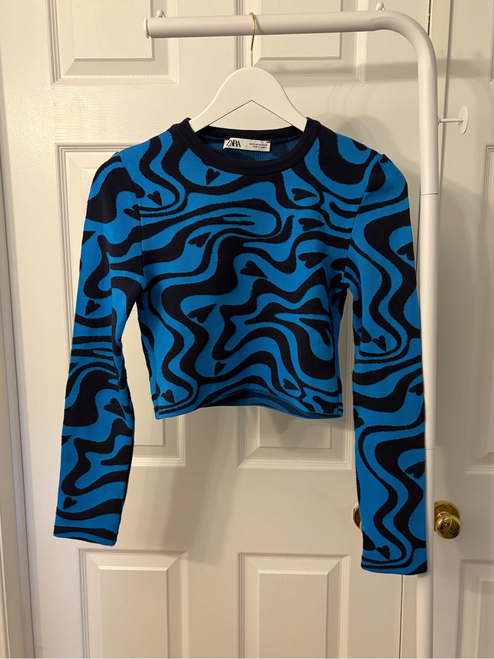 Zara Blue & Black Swirl-Print Long-Sleeve Crop Crewneck Sweater Size Medium